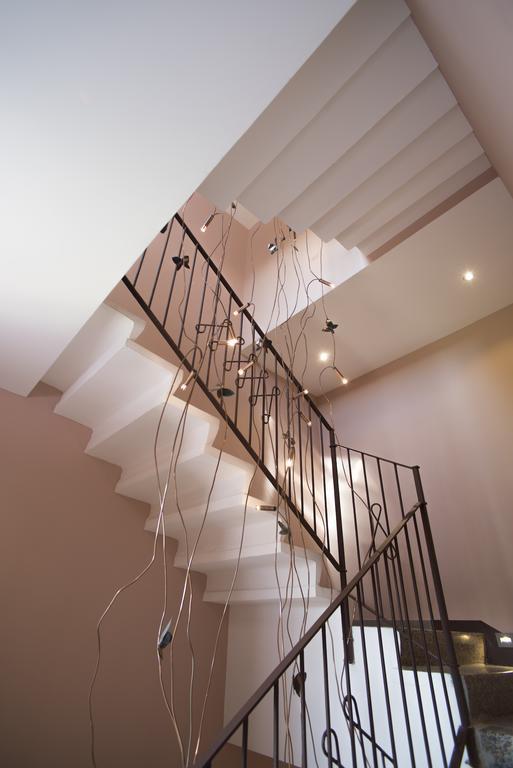 La Maison Extravagante Saronno Extérieur photo