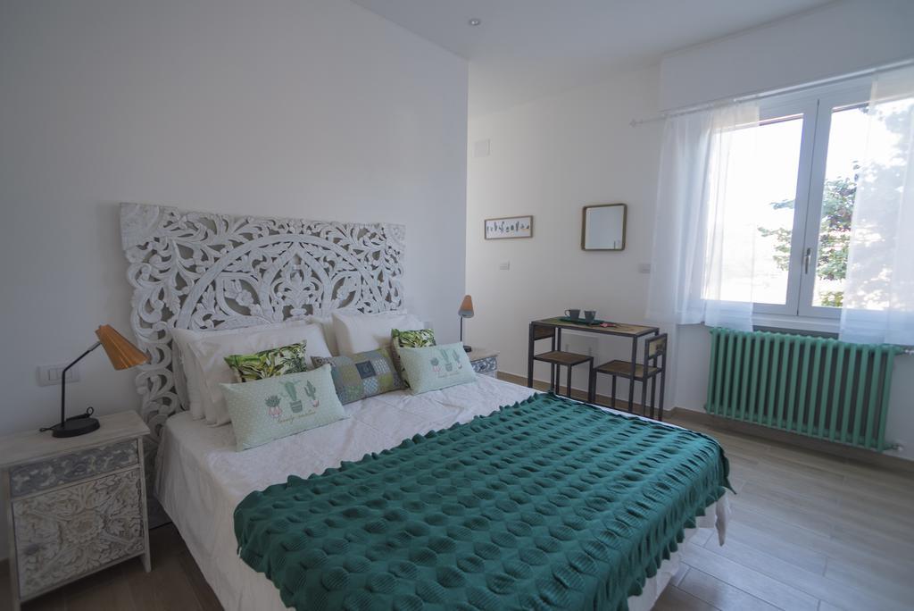 La Maison Extravagante Saronno Extérieur photo