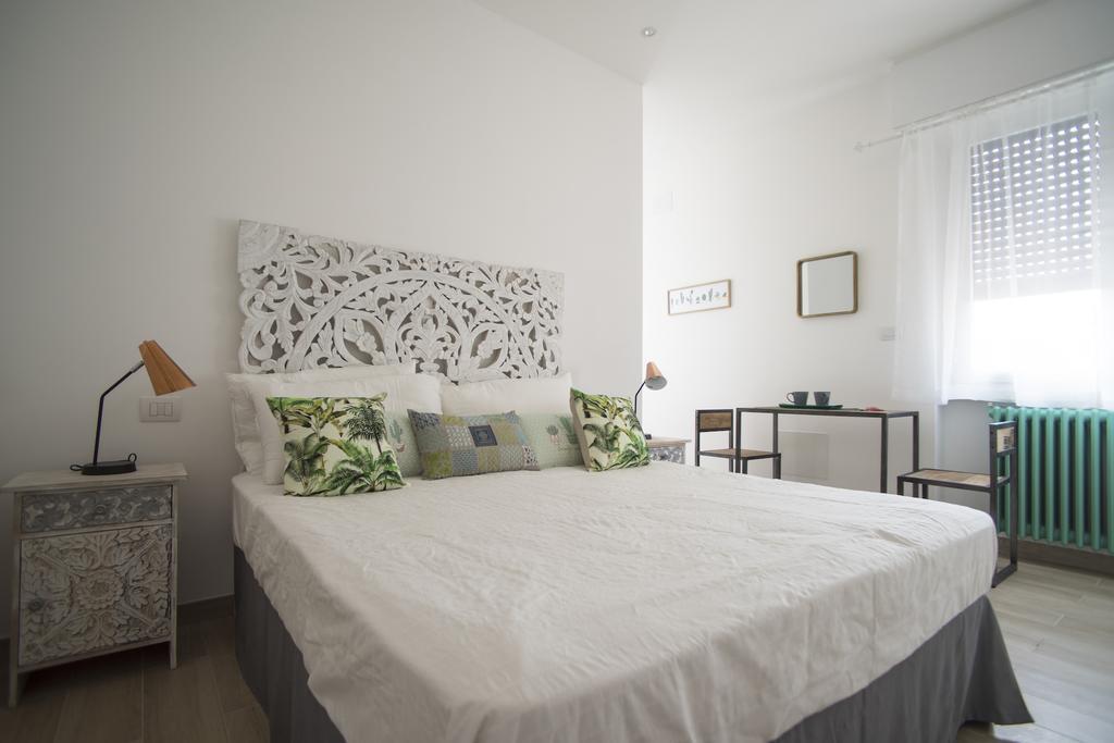 La Maison Extravagante Saronno Extérieur photo